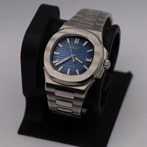 Seiko Mod Nautilus Style 40mm – Ombre Blue Dial | NH35 Automatic |